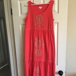 Sleeveless maxi dress